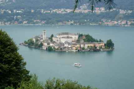 Isola San Giulio in Lake Orta