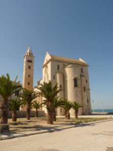 Another view of the Trani cathedral